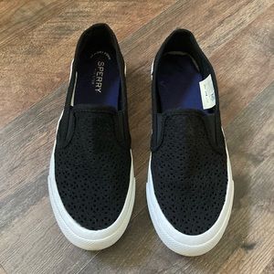 Sperry slip ons size 6